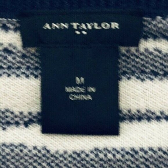 Ann Taylor Womens Medium Blue Animal Print Zip Up Cardigan Sweater  3/4 Sleeve - Picture 3 of 5